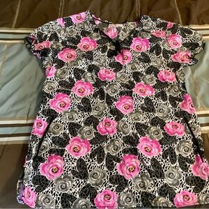 I love scrubs scrub top size M
